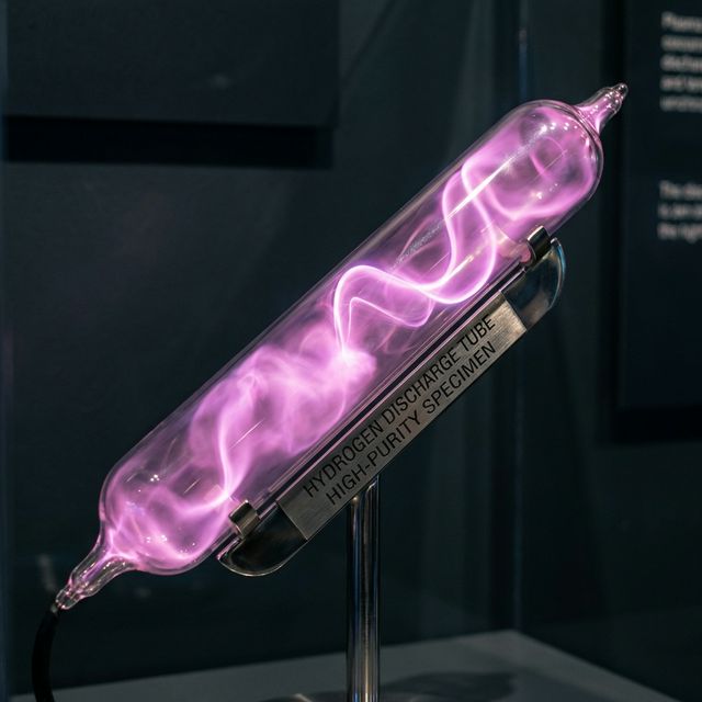 Interactive Periodic Table of Elements with Macro Photography Specimen